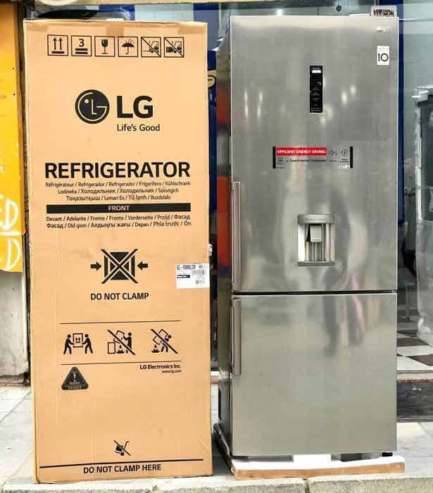 یخچال 24 فوت فریزر پایین LG689